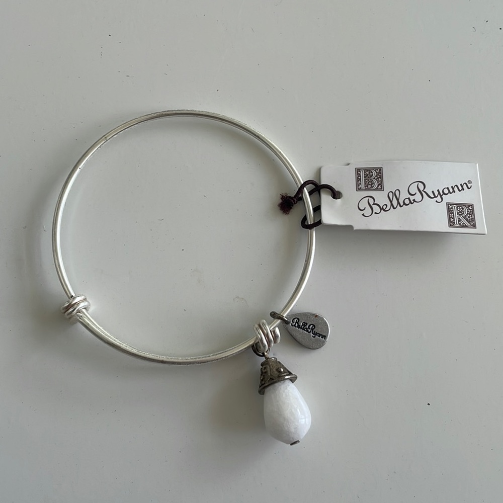 Nwt Bella Ryann adjustable bracelet